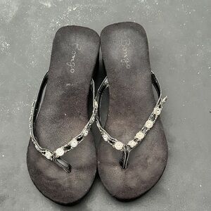 BONGO Black Sandals with Beaded Straps